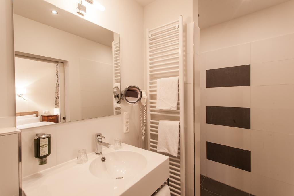 Double Room,779628405:JPEG
